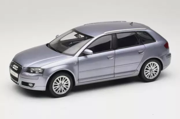 Kyosho Audi A3 3.2 Sportback 2004 1:18 5010403025